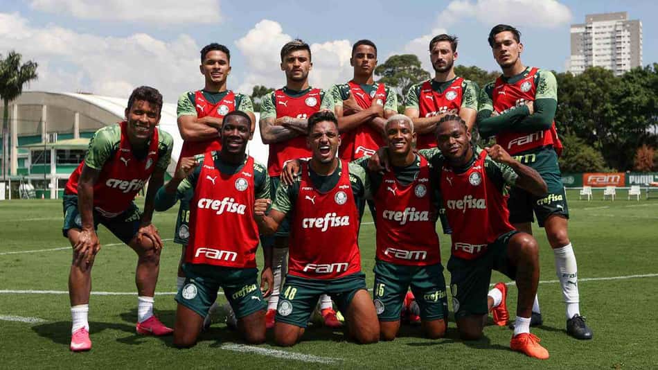 Sob o comando de Vitor Castanheira, Palmeiras se reapresenta na Academia de Futebol