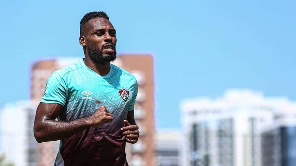 Prestes a completar 50 jogos pelo Fluminense, Luccas Claro celebra: 'Espero ajudar com mais 50, 100'