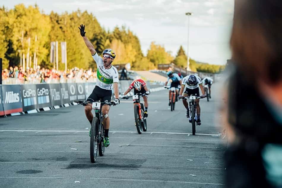 Avancini completa 32 anos e revive três momentos históricos em Copas do Mundo de mountain bike