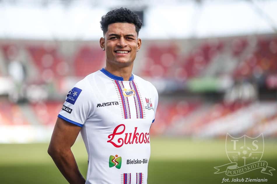 Recém-chegado, Marco Túlio se vê adaptado em clube da elite polonesa: 'povo mais receptivo'