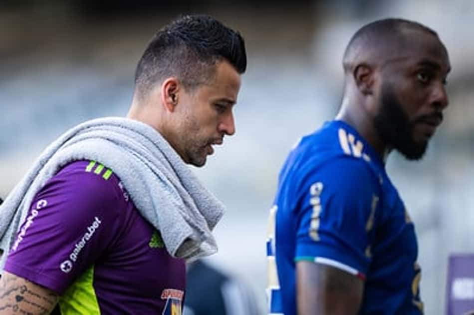 Fábio perde as contas de quantos pênaltis já defendeu com a camisa celeste: 'Só Deus sabe quantos foram'