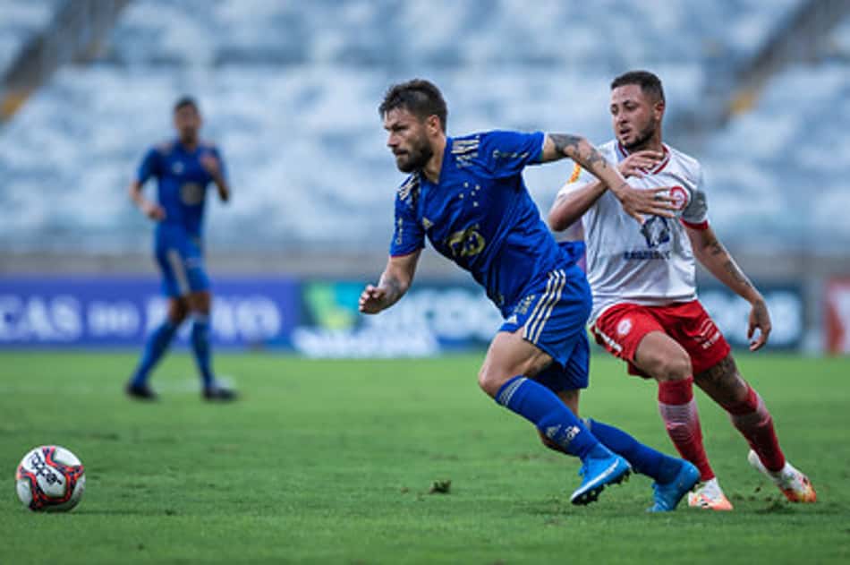 Rafael Sobis admite mau momento do Cruzeiro e diz que só o trabalho poderá mudar os rumos do time