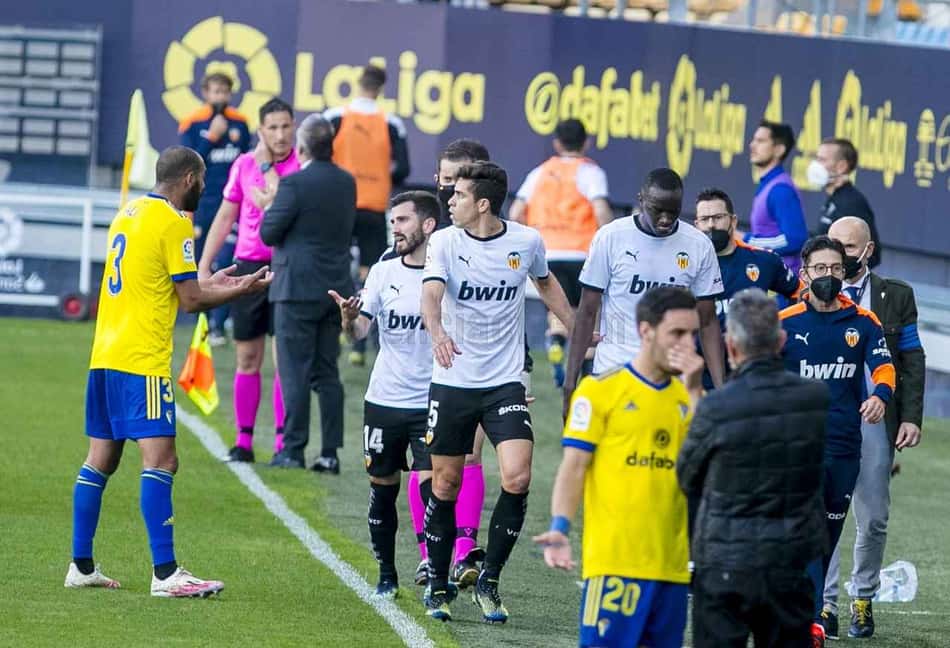 Valencia critica declarações de Cala, zagueiro do Cádiz acusado de racismo