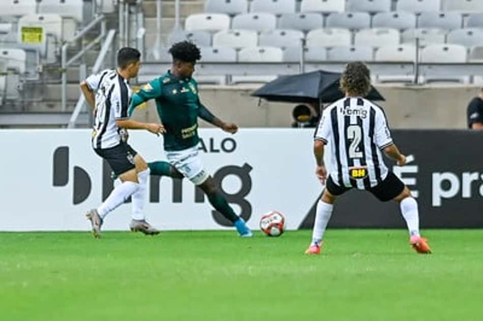 O alvinegro foi mais eficiente no duelo contra o Coelho