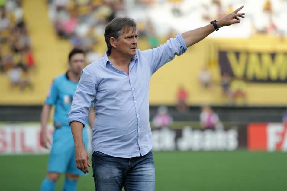 Com pior sequência da história do clube, Criciúma tem interesse em Winck para Série C
