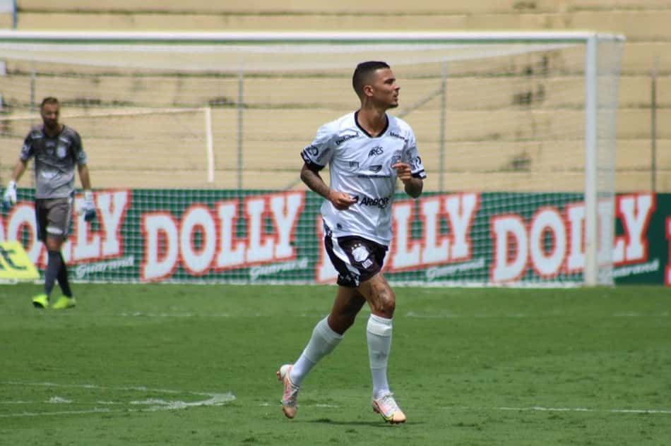 Ao L!, Thiaguinho revela desejo de brilhar no Corinthians: 'Vontade e convicção de que vou voltar'