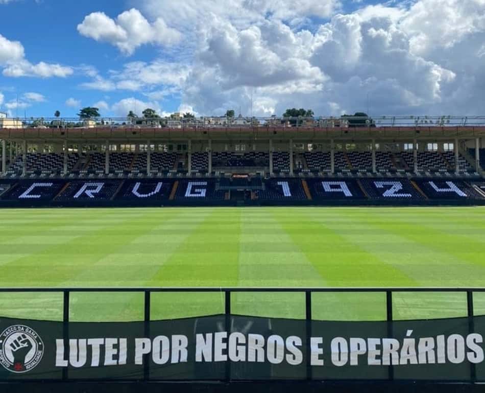 Vasco posta mensagem sobre o Dia da Abolição da Escravatura: 'Dia de reflexão. A luta continua'