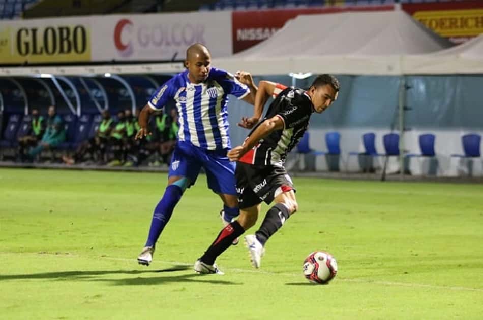 Com gol de Gustavo, Avaí bate o Joinville e sobe na classificação do Catarinense