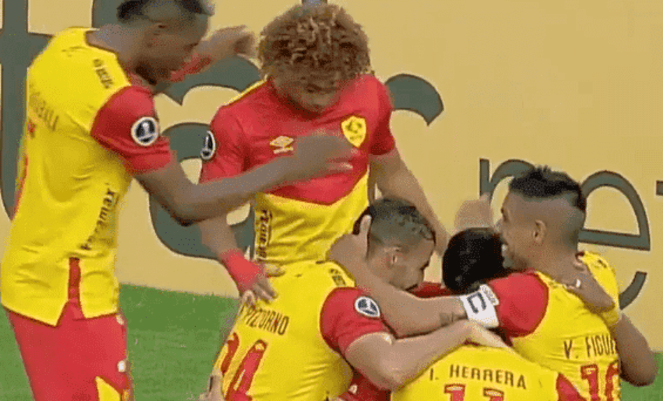 Sul-americana: com Lei do Ex, Aucas faz três em seis minutos e elimina Guayaquil City