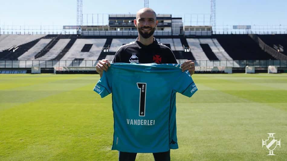 Regularizado, Vanderlei pode estrear pelo Vasco contra o Flamengo