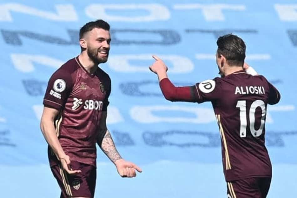 Manchester City pressiona, mas Leeds derrota líder fora de casa