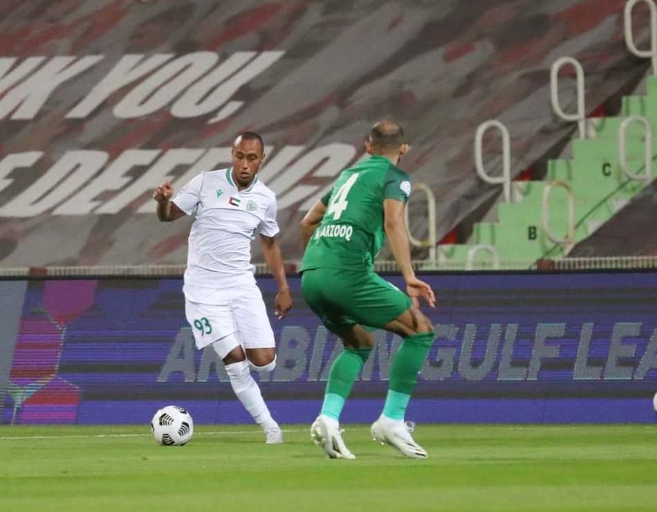 Atacante ex-Corinthians, atualmente nos Emirados, fala sobre adaptação, dificuldade com idioma e relação com técnico brasileiro