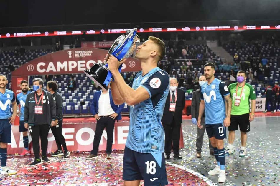 Pivô da Seleção Brasileira, Pito conquista a Supercopa espanhola de futsal pelo Inter Movistar
