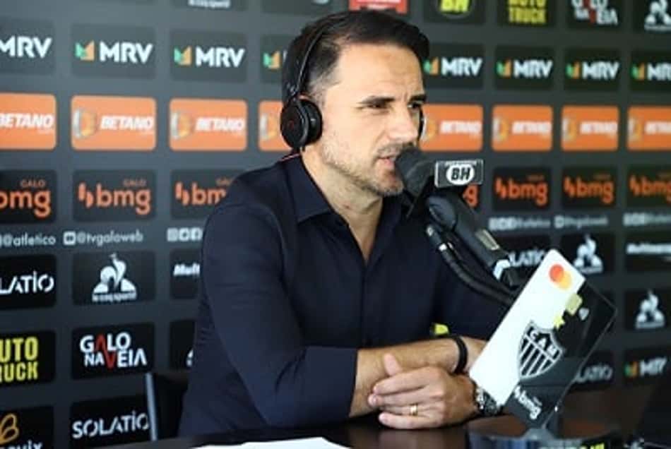 Súmula revela pressão do Atlético-MG contra arbitragem no jogo contra o Santos