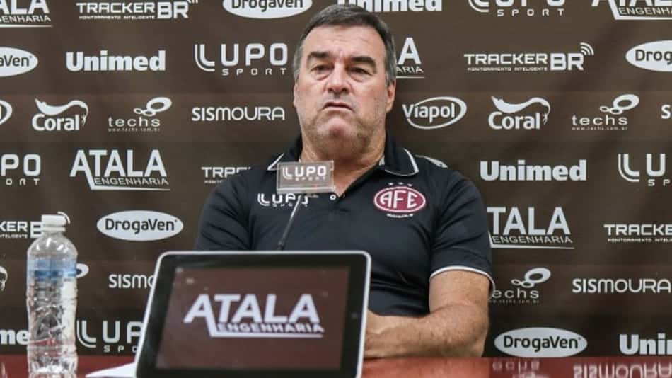 Acertou! Pintado é o novo técnico da Chapecoense