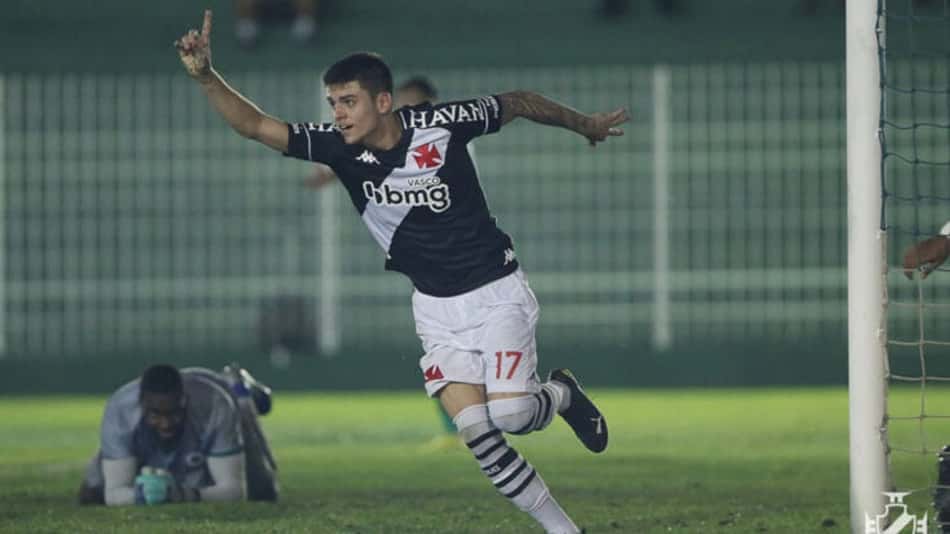 Gabriel Pec prega a recuperação do Vasco na Série B: 'Trabalhamos duro e estamos nos cobrando aqui dentro'