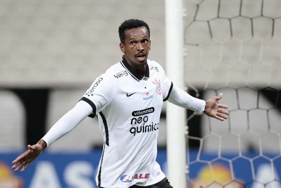 Jô se torna o 3º maior artilheiro do Corinthians neste século