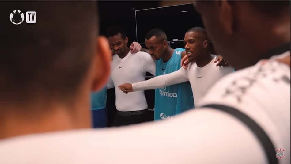 Xavier utiliza conversa com Jô para motivar jovens do Corinthians: 'Vamos abraçar essa oportunidade'