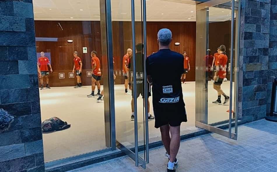Sem aval do governo peruano, São Paulo treina dentro de hotel em Lima