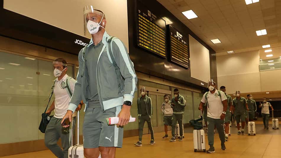 Elenco do Palmeiras toma primeira dose de vacina contra Covid-19; confira os nomes dos contemplados
