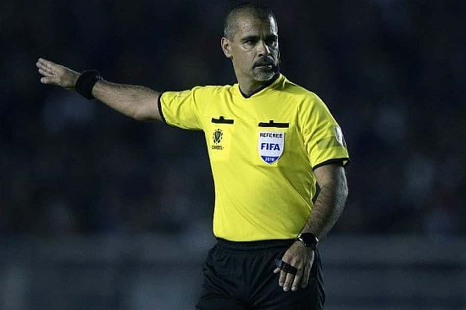 Conmebol define equipe de arbitragem para Defensa y Justicia x Flamengo, pela Libertadores