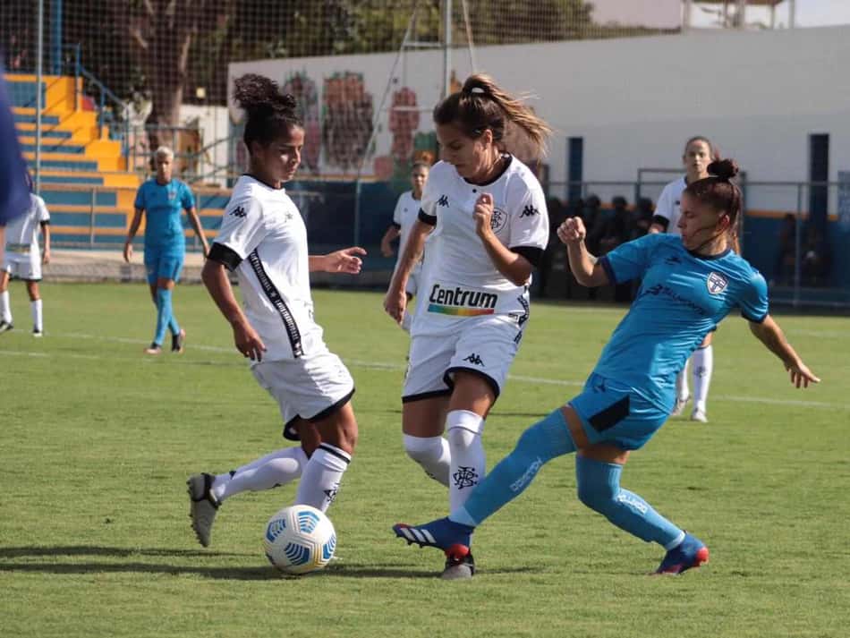 Botafogo desperdiça chances e perde para o Real Brasília na segunda rodada do Brasileirão Feminino