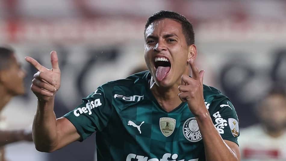 Com números melhores que Gómez e Luan, Renan comenta ascensão meteórica no Palmeiras