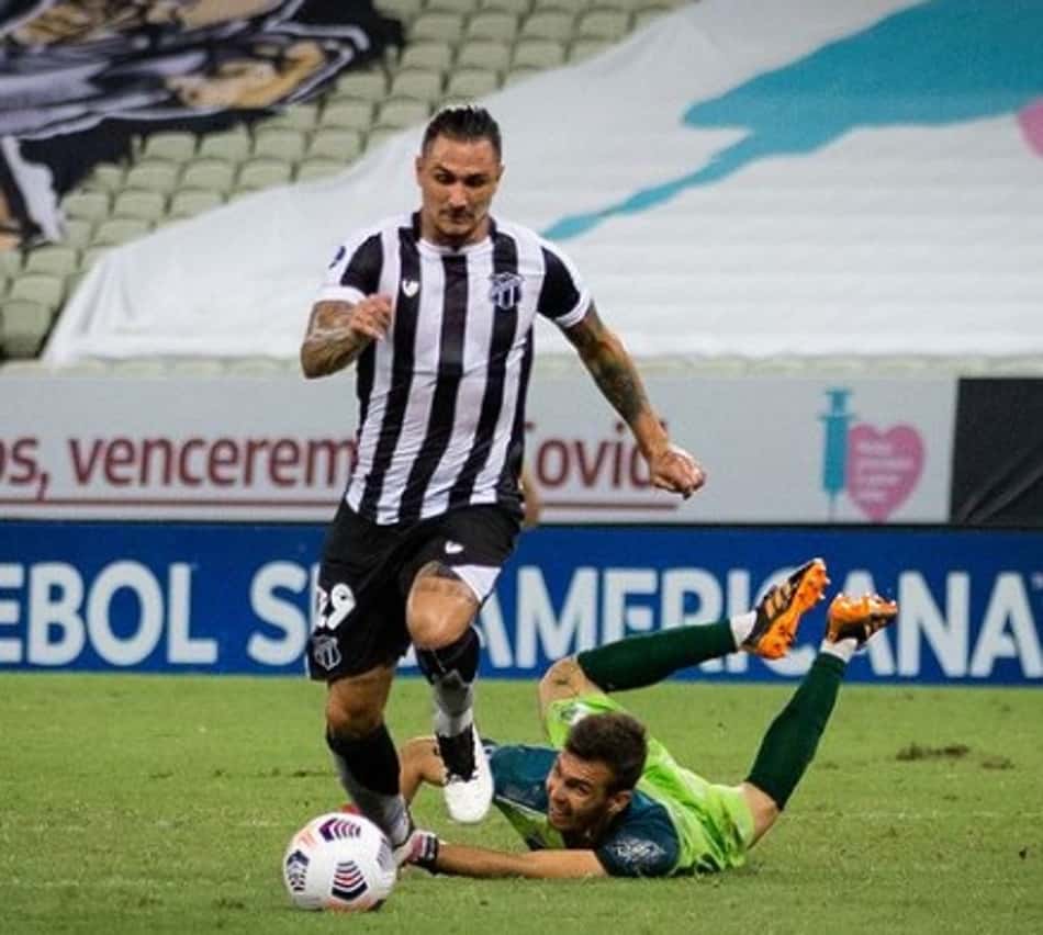 Vina valoriza ponto conquistado fora de casa na Sul-Americana