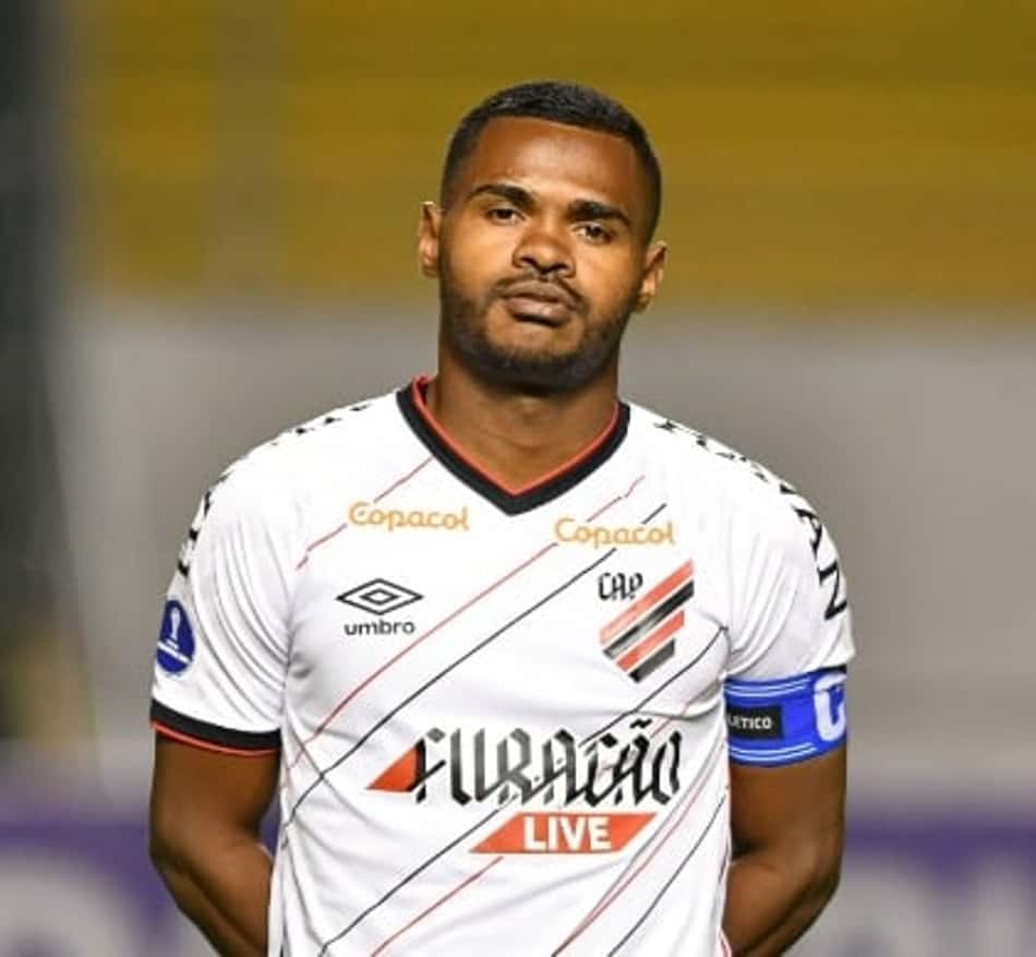 Na Sul-Americana, Athletico deve ter Nikão como alternativa e Erick sendo desfalque
