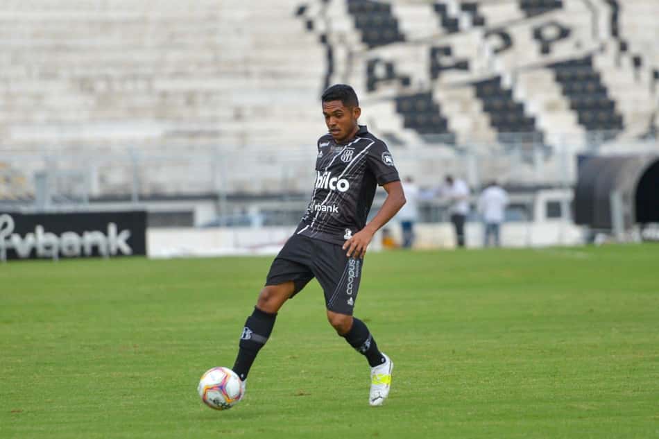 Dawhan comemora vitória e elogia empenho da Ponte Preta em busca do mata-mata do Paulistão