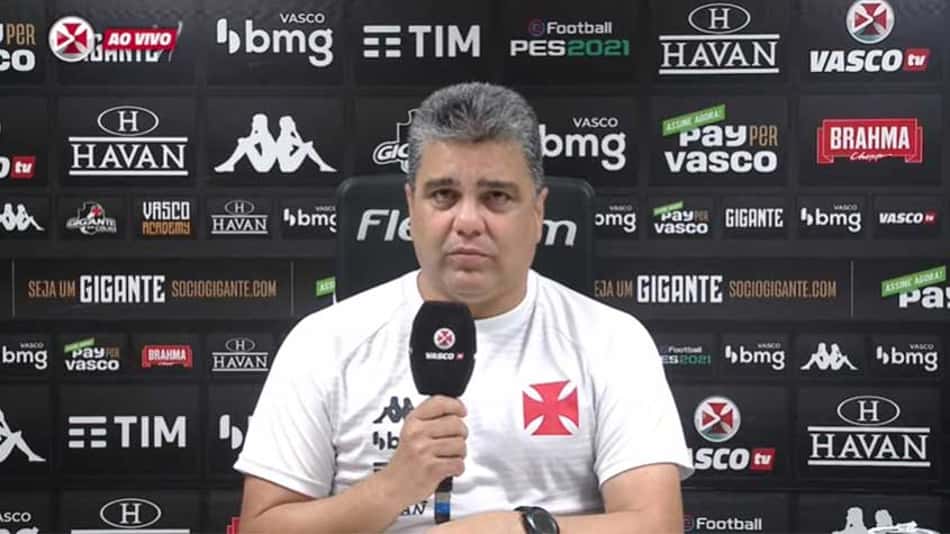 Marcelo Cabo vê 'dois tempos distintos' do Vasco e afirma: 'No intervalo, nos ajustamos bem'