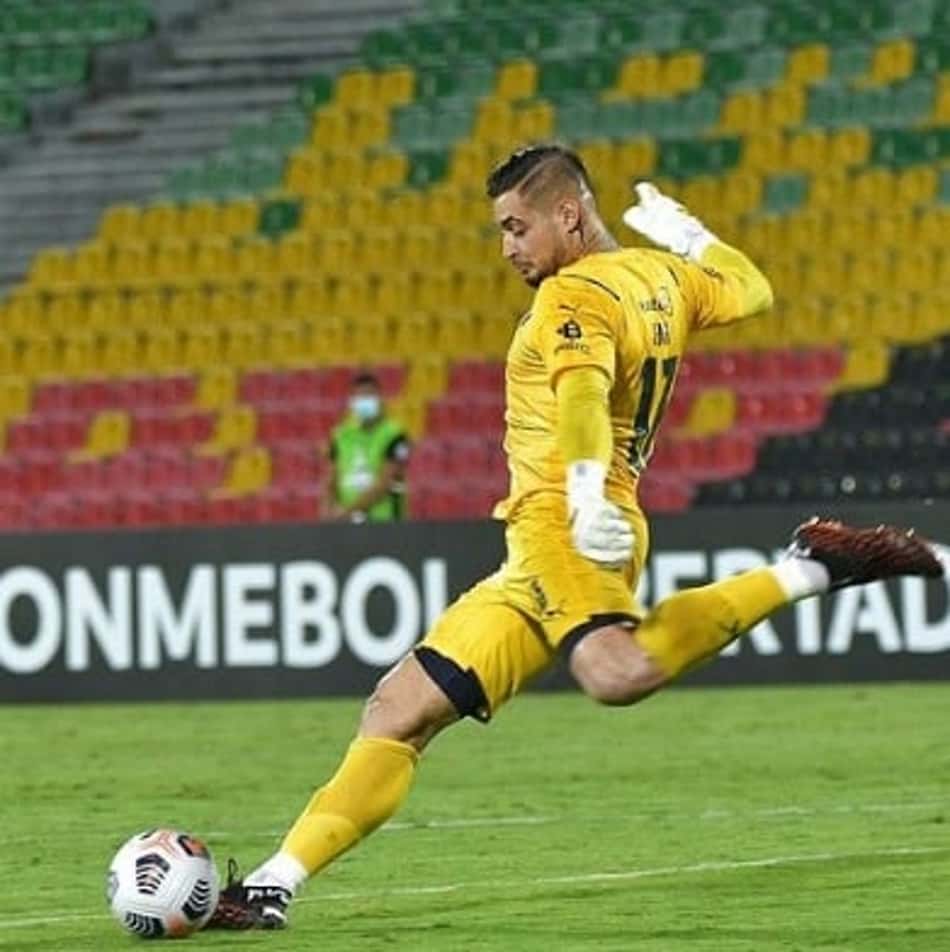 Lembra dele? Cerro Porteño toma decisão sobre futuro do goleiro Jean
