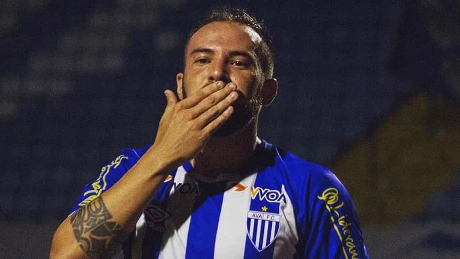 Avaí vence Chape e tem vantagem para decisão do Catarinense