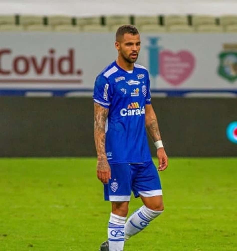 Lucão projeta final contra o maior rival da equipe
