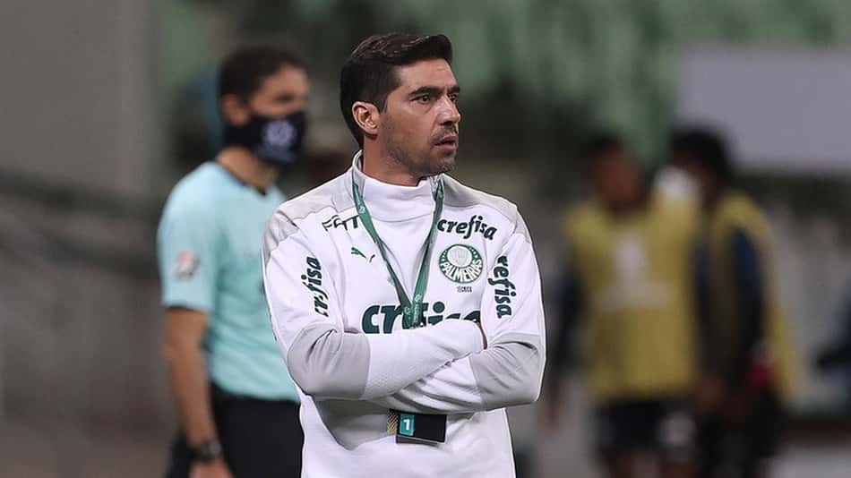 Abel volta a falar de calendário e revela lema do Palmeiras para 2021: 'Contra tudo e contra todos'