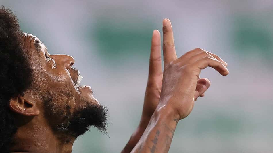 Com gol contra Independiente Del Valle, Luiz Adriano quebra jejum de 12 jogos sem marcar