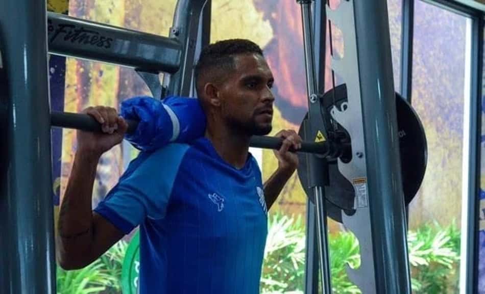Vitor Costa espera CSA crescendo dentro de campo em busca do acesso