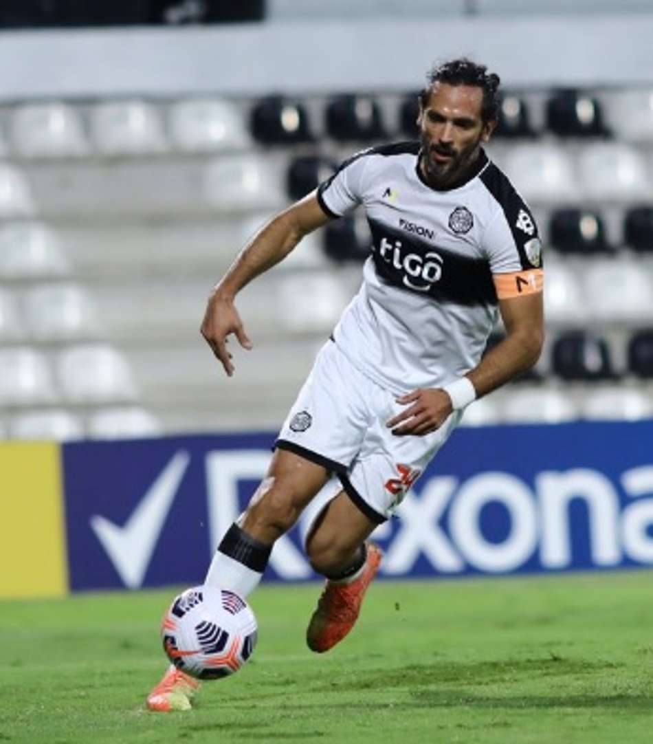 De virada! Olimpia conta com estrela e vence Always