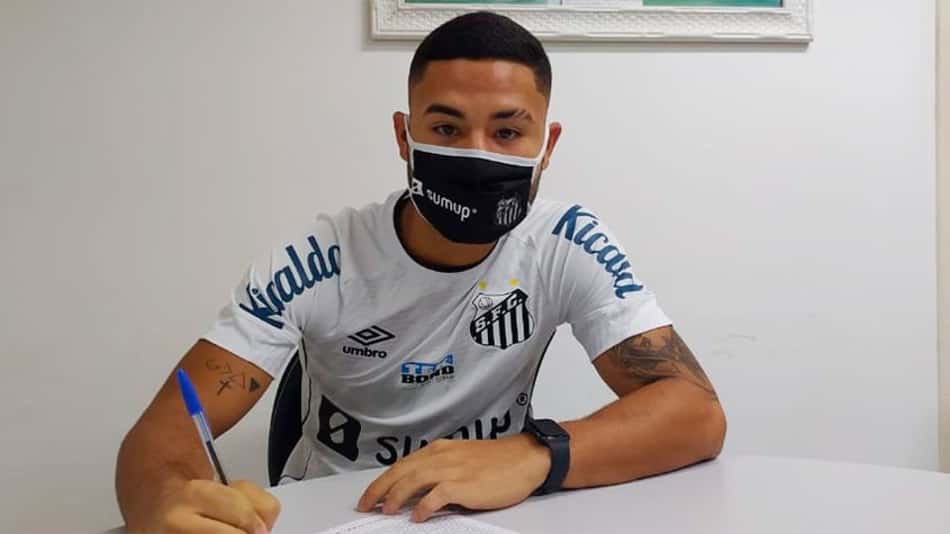 Santos renova com Kevin Malthus até março de 2026