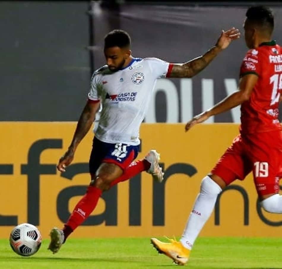 Renan Guedes comemora estreia com assistência na Sul-Americana: 'Inesquecível'