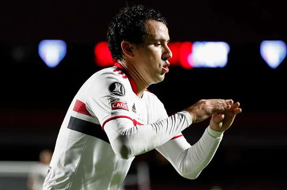 São Paulo domina e vence o Rentistas pela Libertadores