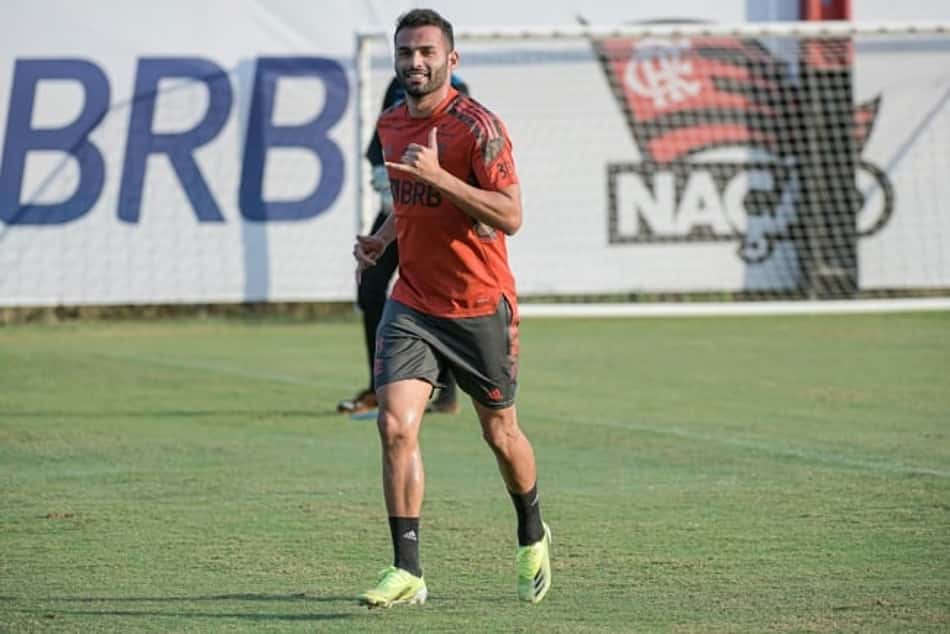 Rogério Ceni indica quando Thiago Maia voltará a jogar pelo Flamengo