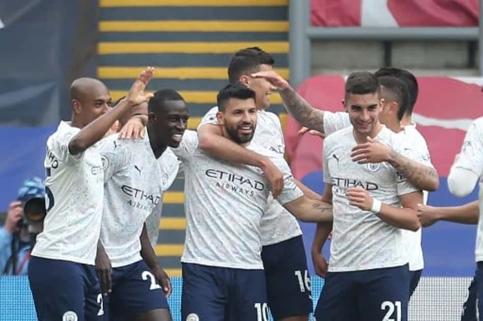 Com time misto, Manchester City vence o Crystal Palace e pode ser campeão inglês neste final de semana