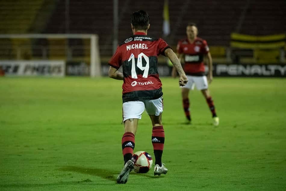 Michael, sistema defensivo e mais: o que ficar de olho no Flamengo contra o Athletico-PR
