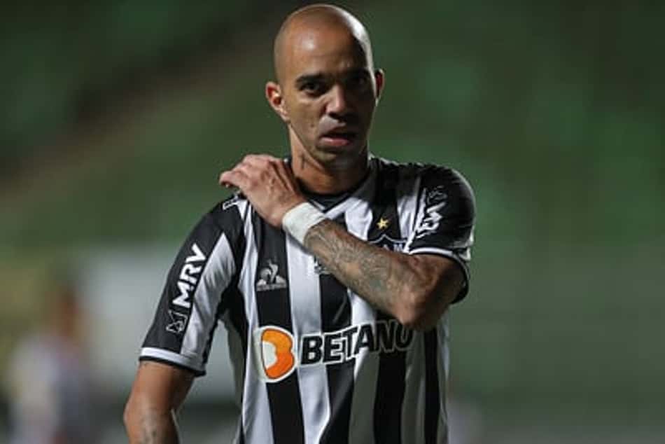 Diego Tardelli volta a dizer que jogaria de graça no Atlético-MG