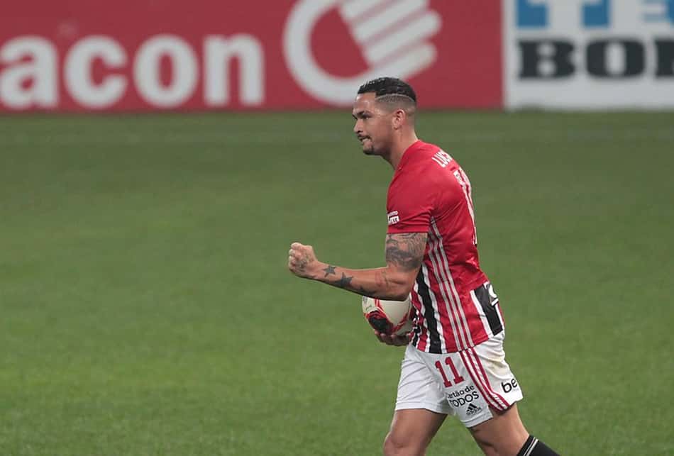 Luciano voltou a marcar pelo São Paulo após sete partidas em branco