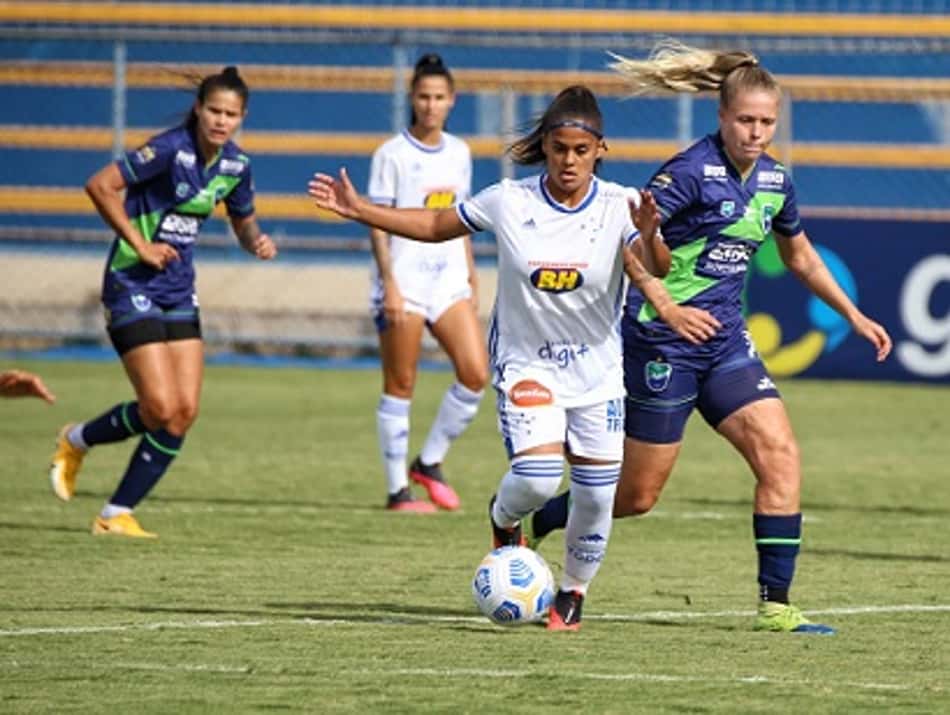 Meninas do Cruzeiro conseguem a primeira vitória no Brasileiro A1