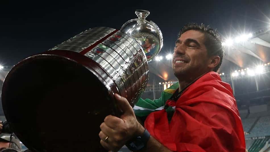 Se Abel Ferreira fosse um clube, ele teria mais tradição em Libertadores do que quais times do Brasil?