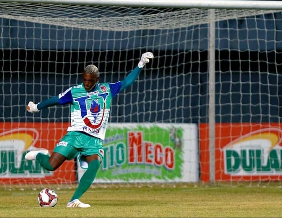 Destaque do Unirb FC no Baiano, goleiro comemora boa fase: 'Fruto de muito trabalho'