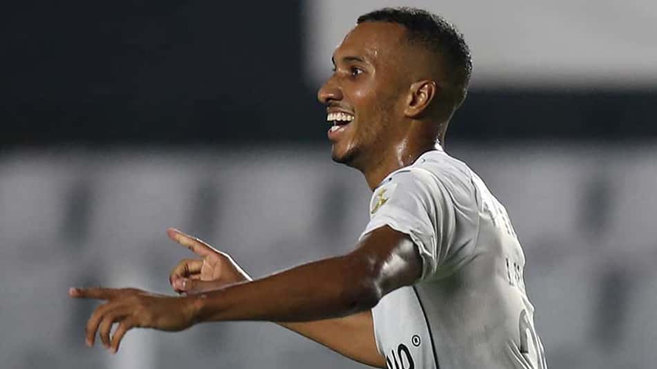 Lucas Braga se diz pronto para assumir a vaga de Soteldo
